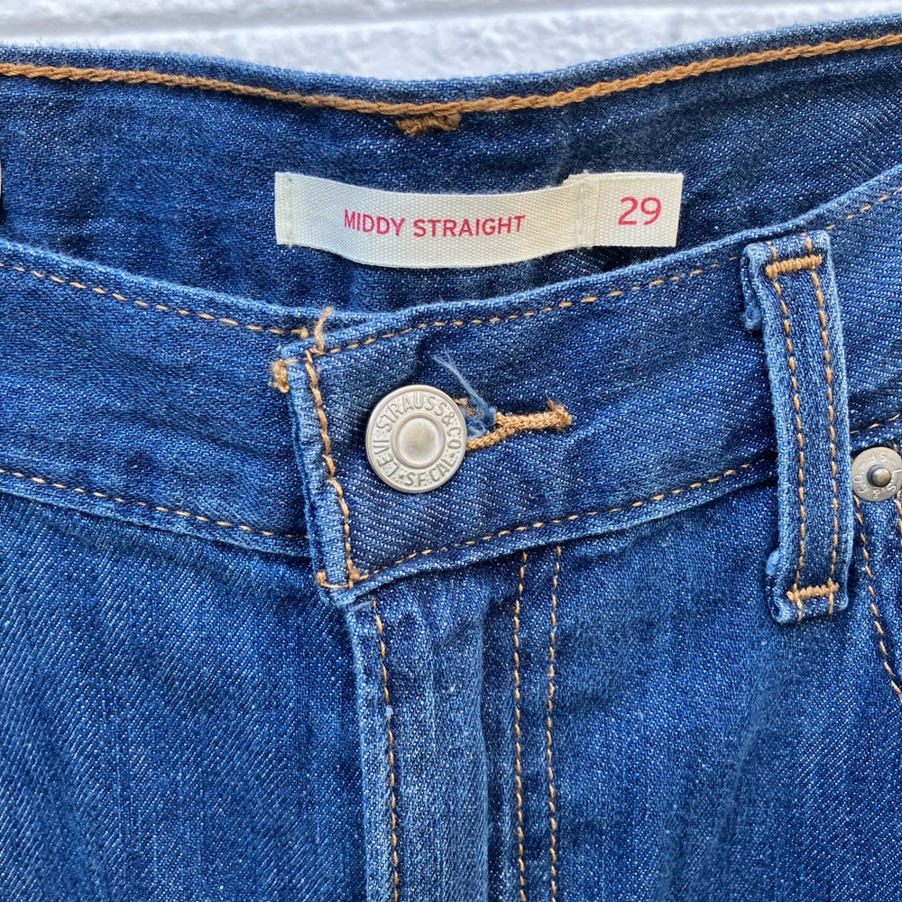 Levi’s Middy Straight Jeans - Picture 4 of 9